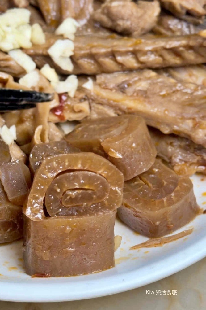 kiwi樂活食旅部落客推薦彰化秘醬滷味和美店.彰化平價小吃推薦冷滷味淋上百年獨門醬汁絕搭.彰化宵夜美食大推薦.彰化秘醬滷味,彰化滷味推薦,秘醬滷味和美店,秘醬滷味彰化和美店,秘醬滷味分店,彰化秘醬滷味分店,冷滷味彰化,和美宵夜,和美滷味,和美小吃,彰化滷味宵夜