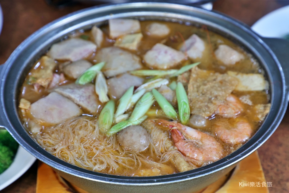 kiwi樂活食旅部落客推薦台中西屯大祥海鮮燒鵝餐廳.活海鮮.螃蟹料理大祥.台中美食推薦活鮑魚.野生魚貨.創意料理.台中聚餐聚會首選.近漢口國中.台中科博館周邊美食.紅蟳鮮蝦粥.招牌燒鵝.野生魚貨.中卷芋頭米粉湯.台中西屯餐廳.古早味創意料理