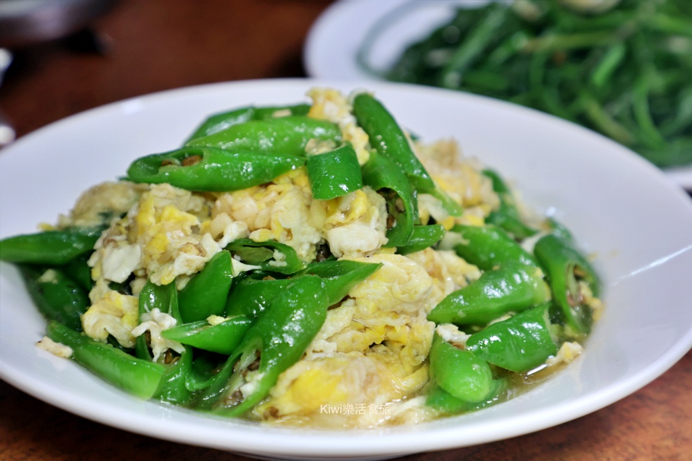 kiwi樂活食旅部落客推薦台中西屯大祥海鮮燒鵝餐廳.活海鮮.螃蟹料理大祥.台中美食推薦活鮑魚.野生魚貨.創意料理.台中聚餐聚會首選.近漢口國中.台中科博館周邊美食.紅蟳鮮蝦粥.招牌燒鵝.野生魚貨.中卷芋頭米粉湯.台中西屯餐廳.古早味創意料理