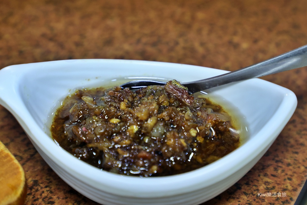 kiwi樂活食旅部落客推薦台中西屯大祥海鮮燒鵝餐廳.活海鮮.螃蟹料理大祥.台中美食推薦活鮑魚.野生魚貨.創意料理.台中聚餐聚會首選.近漢口國中.台中科博館周邊美食.紅蟳鮮蝦粥.招牌燒鵝.野生魚貨.中卷芋頭米粉湯.台中西屯餐廳.古早味創意料理