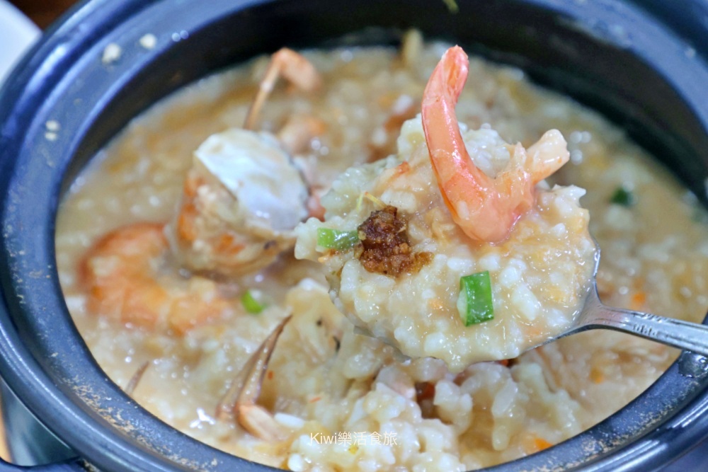 kiwi樂活食旅部落客推薦台中西屯大祥海鮮燒鵝餐廳.活海鮮.螃蟹料理大祥.台中美食推薦活鮑魚.野生魚貨.創意料理.台中聚餐聚會首選.近漢口國中.台中科博館周邊美食.紅蟳鮮蝦粥.招牌燒鵝.野生魚貨.中卷芋頭米粉湯.台中西屯餐廳.古早味創意料理