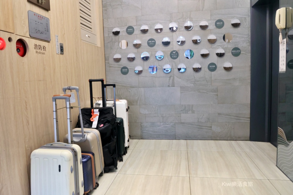 台中住宿推薦葉綠宿茶覺旅台中站前館｜google4.6顆星的平價旅宿乾淨便利進台中景點、台中米其林美食