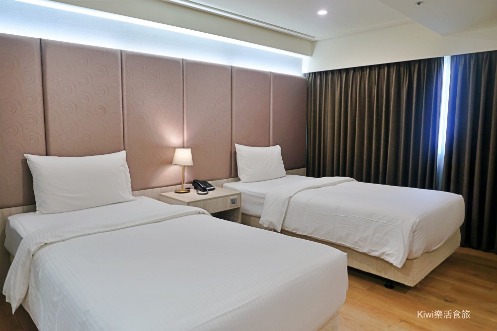 台中住宿推薦葉綠宿茶覺旅台中站前館｜google4.6顆星的平價旅宿乾淨便利進台中景點、台中米其林美食