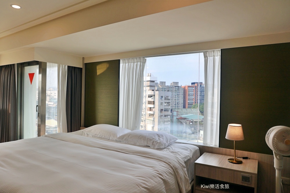 台中住宿推薦葉綠宿茶覺旅台中站前館｜google4.6顆星的平價旅宿乾淨便利進台中景點、台中米其林美食