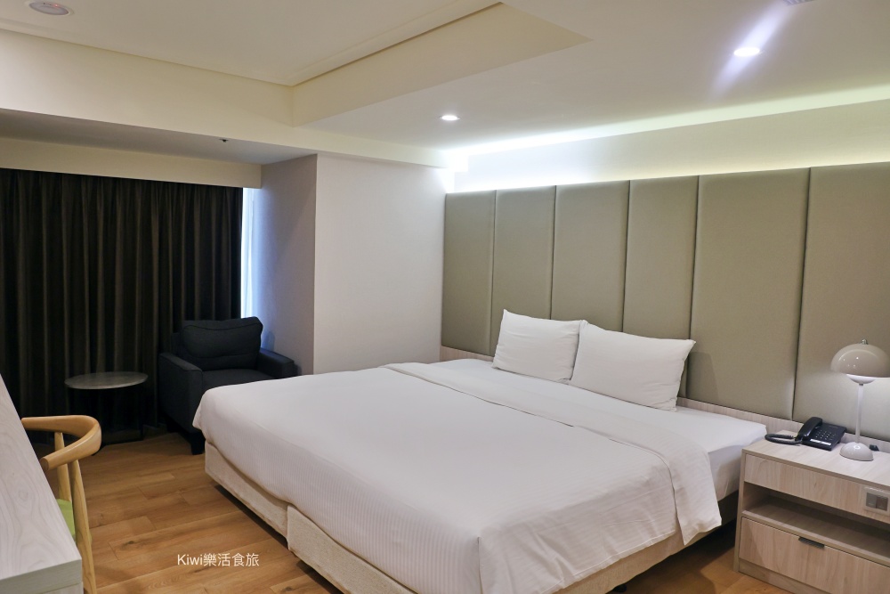 台中住宿推薦葉綠宿茶覺旅台中站前館｜google4.6顆星的平價旅宿乾淨便利進台中景點、台中米其林美食