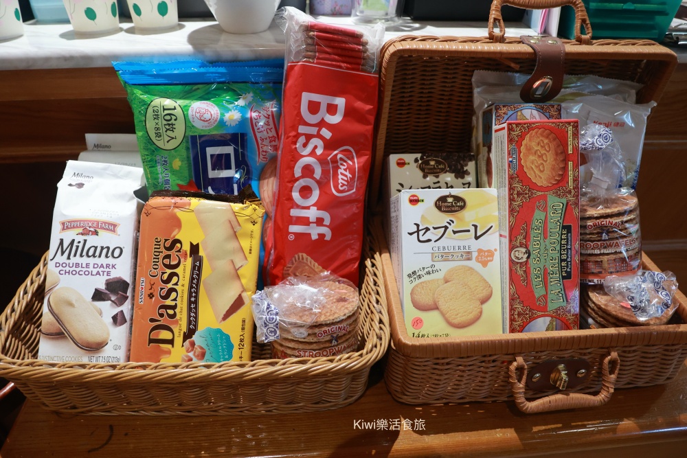 kiwi樂活食旅部落客推薦台中中非咖啡.西區美食老派咖啡館.虹吸壺手沖咖啡.推薦藍山咖啡