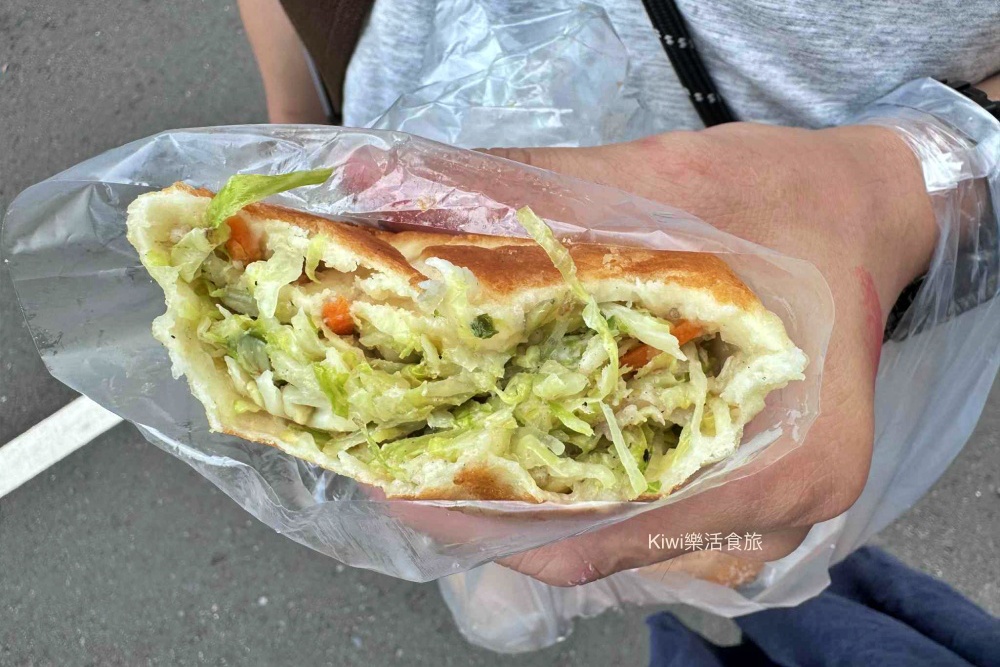 台中科博館水煎包|甜甜圈、彩頭酥、芋頭餅銅板小吃~便宜大碗 台中科博館水煎包|甜甜圈、彩頭酥、芋頭餅銅板小吃~便宜大碗