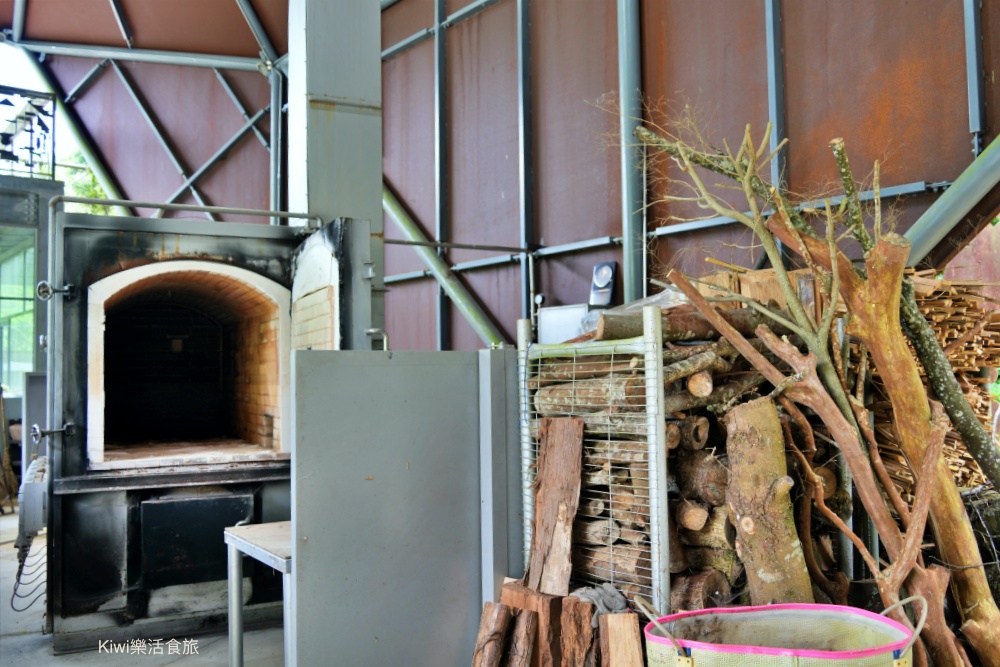 回嘉囉!嘉義旅遊推薦漫步雲端梅山太平雲梯周邊嘉義美食.嘉義景點巡禮x無二窯藝術空間x雲境山城x晉揚欣茶庄x蓋婭莊園 kiwi樂活食旅推薦嘉義景點.嘉義美食回嘉囉.嘉義旅遊推薦漫步雲端梅山太平雲梯周邊美食景點巡禮x無二窯藝術空間x雲境山城x晉揚欣茶庄x蓋婭莊園.嘉義小吃.嘉義太平雲梯景點.陶藝體驗.竹筒烤茶體驗.咖啡體驗.嘉義一日遊.嘉義兩日遊.梅山景點.梅山美食