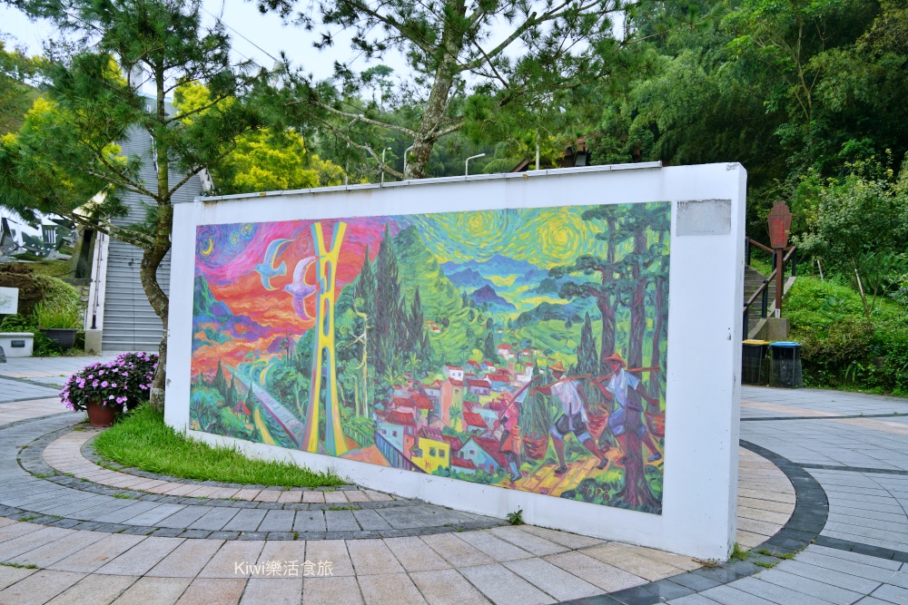 回嘉囉!嘉義旅遊推薦漫步雲端梅山太平雲梯周邊嘉義美食.嘉義景點巡禮x無二窯藝術空間x雲境山城x晉揚欣茶庄x蓋婭莊園 kiwi樂活食旅推薦嘉義景點.嘉義美食回嘉囉.嘉義旅遊推薦漫步雲端梅山太平雲梯周邊美食景點巡禮x無二窯藝術空間x雲境山城x晉揚欣茶庄x蓋婭莊園.嘉義小吃.嘉義太平雲梯景點.陶藝體驗.竹筒烤茶體驗.咖啡體驗.嘉義一日遊.嘉義兩日遊.梅山景點.梅山美食