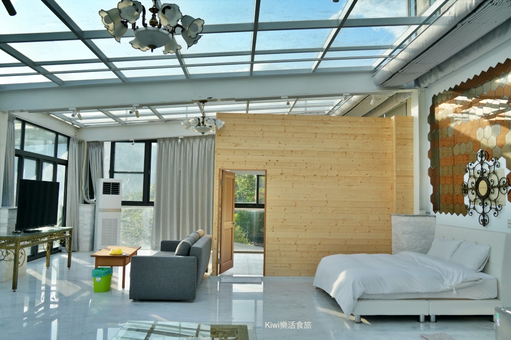 日月潭貓囒山會館|全台最大的夢幻玻璃屋民宿藏魚池,自然元素x愜意原野生活 kiwi樂活食旅部落客推薦日月潭貓囒山會館.日月潭民宿推薦.日月潭旅遊.日月潭景點.全台最大的夢幻玻璃屋民宿藏魚池,自然元素x愜意原野生活.魚池美食.魚池景點