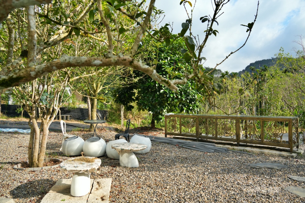 日月潭貓囒山會館|全台最大的夢幻玻璃屋民宿藏魚池,自然元素x愜意原野生活 kiwi樂活食旅部落客推薦日月潭貓囒山會館.日月潭民宿推薦.日月潭旅遊.日月潭景點.全台最大的夢幻玻璃屋民宿藏魚池,自然元素x愜意原野生活.魚池美食.魚池景點