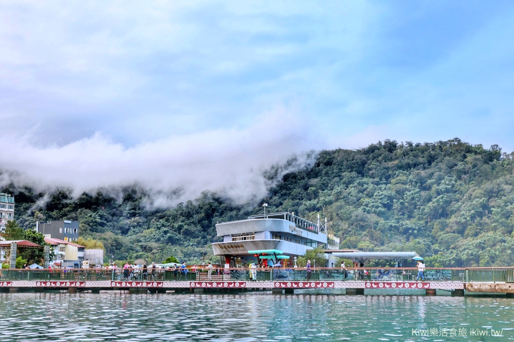 日月潭懶人包南投日月潭景點如何玩?想賞湖 一日遊好玩路線推薦,日月潭住宿推薦 kiwi樂活食旅旅遊達人推薦日月潭懶人包.南投日月潭景點如何玩.想賞湖.一日遊好玩路線推薦.日月潭住宿推薦.日月潭美食.日月潭旅遊.日月潭景點.伊達邵美食.南投景點.南投美食.日月潭sup.日月潭環湖.日月潭騎車.煙火.泳渡.自行車步道.日月潭環湖步道