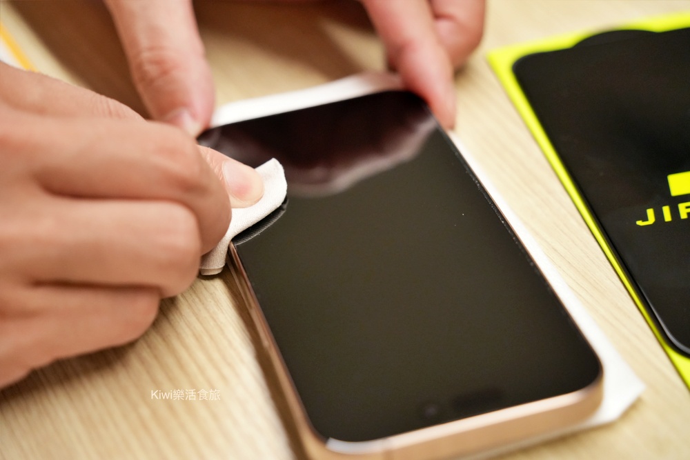 JiaPlus iPHONE 16 PRO保護貼｜通過 SGS 檢驗無色藍光手機玻璃保護貼