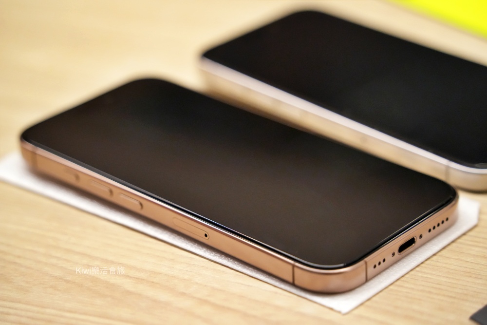 JiaPlus iPHONE 16 PRO保護貼｜通過 SGS 檢驗無色藍光手機玻璃保護貼