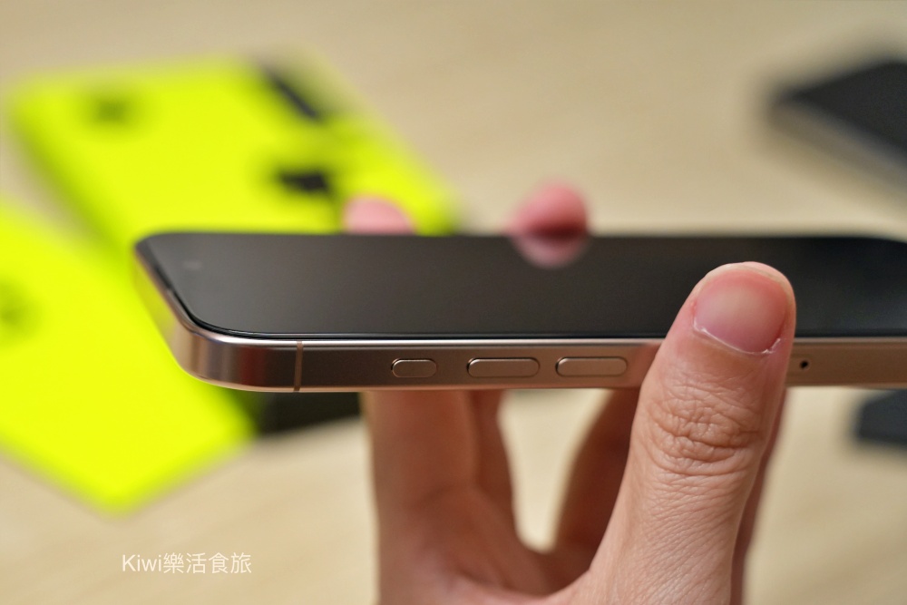 JiaPlus iPHONE 16 PRO保護貼｜通過 SGS 檢驗無色藍光手機玻璃保護貼