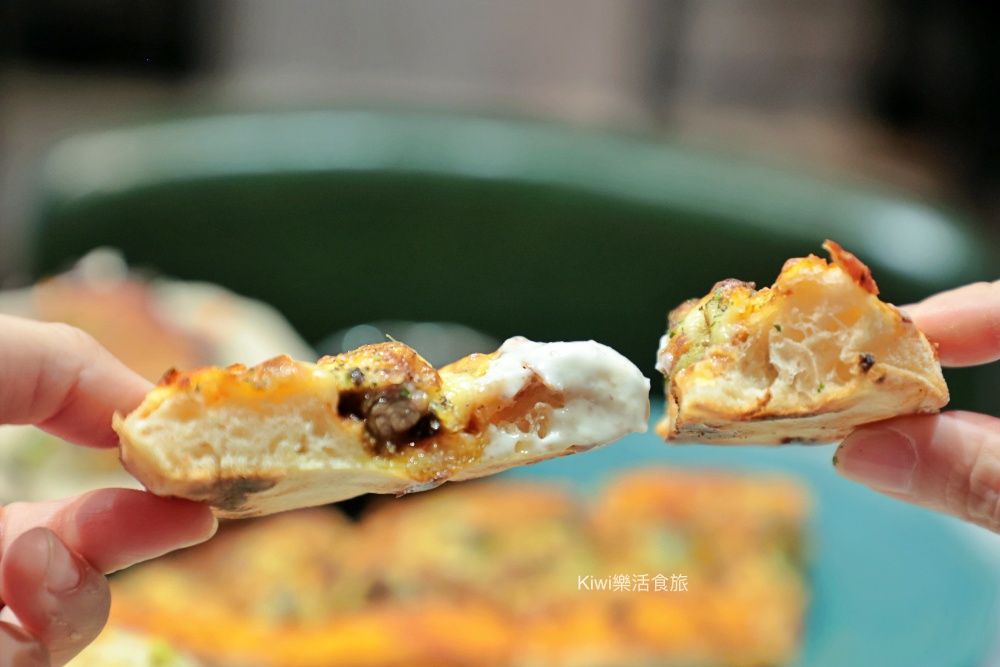 kiwi樂活食旅推薦台中北區波卡多納 BOKA DÖNER.台中必吃土耳其旋轉烤肉餐廳藏巷弄手工披薩.佛卡夏推薦CP值高餐點.寵物友善