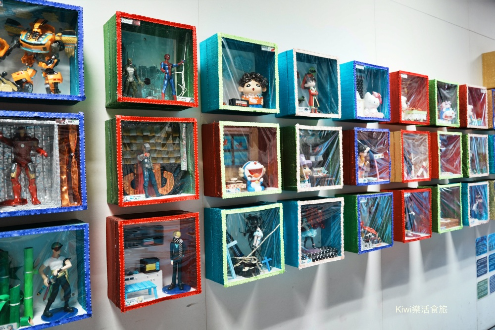 kiwi樂活食旅部落客推薦彰化鹿港緞帶王觀光工廠.彰化免費景點親子體驗DIY.夢幻緞帶隧道.童玩.互動專區.鹿港免費景點.鹿港美食