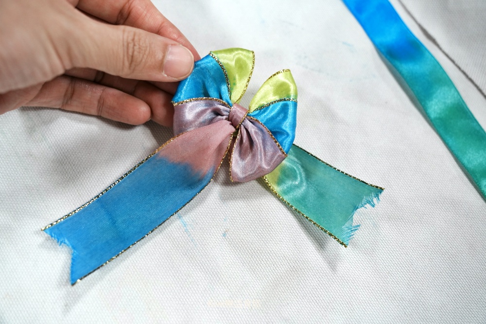 kiwi樂活食旅部落客推薦彰化鹿港緞帶王觀光工廠.彰化免費景點親子體驗DIY.夢幻緞帶隧道.童玩.互動專區.鹿港免費景點.鹿港美食