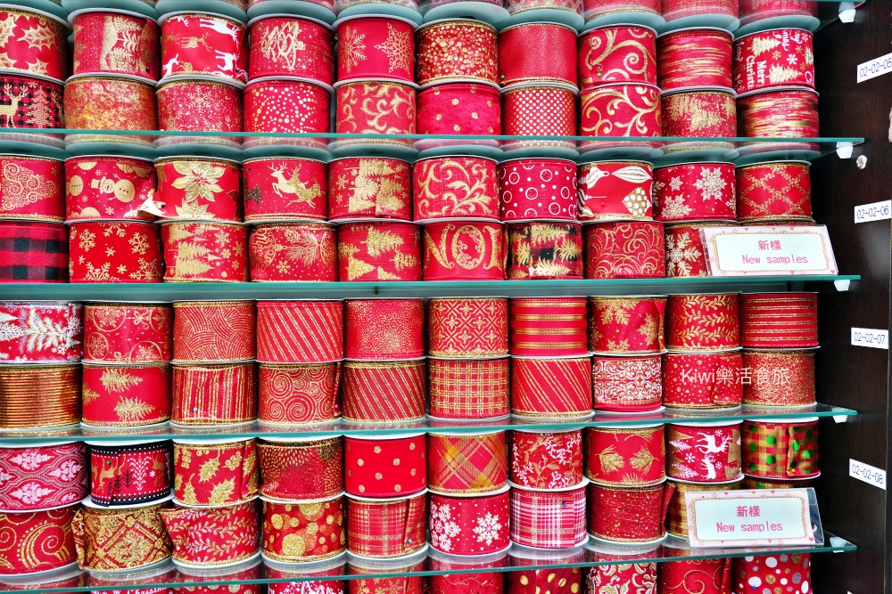 kiwi樂活食旅部落客推薦彰化鹿港緞帶王觀光工廠.彰化免費景點親子體驗DIY.夢幻緞帶隧道.童玩.互動專區.鹿港免費景點.鹿港美食