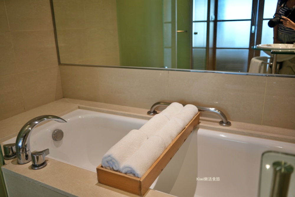 日月潭大淶閣飯店|南投住宿推薦180度環湖景色美爆!一泊二食24小時秒飛度假勝地 kiwi樂活食旅部落客推薦南投住宿推薦日月潭大淶閣飯店.南投住宿推薦180度環湖景色美爆.一泊二食24小時秒飛度假勝地.日月潭景點.日月潭美食