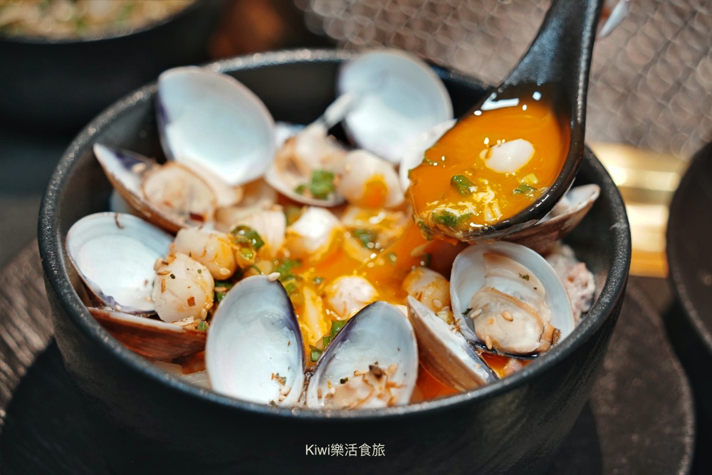 kiwi樂活食旅部落客推薦彰化脂本燒肉.彰化市超強燒肉推薦30cm幻切牛舌.逸品安格斯伊比利套餐.和牛.伊比利豬.安格斯牛.彰化市燒肉推薦.彰化聚會推薦.聚會餐廳推薦.燒肉.烤肉.彰化市.超值套餐