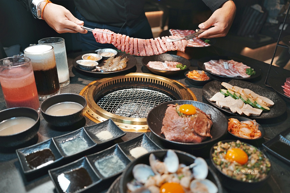kiwi樂活食旅部落客推薦彰化脂本燒肉.彰化市超強燒肉推薦30cm幻切牛舌.逸品安格斯伊比利套餐.和牛.伊比利豬.安格斯牛.彰化市燒肉推薦.彰化聚會推薦.聚會餐廳推薦.燒肉.烤肉.彰化市.超值套餐