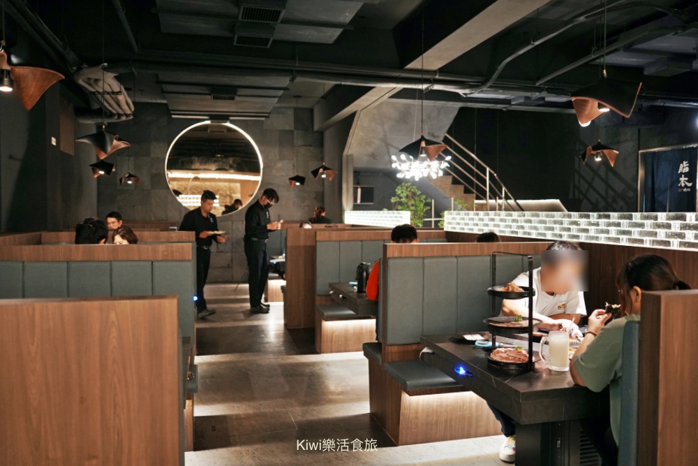 kiwi樂活食旅部落客推薦彰化脂本燒肉.彰化市超強燒肉推薦30cm幻切牛舌.逸品安格斯伊比利套餐.和牛.伊比利豬.安格斯牛.彰化市燒肉推薦.彰化聚會推薦.聚會餐廳推薦.燒肉.烤肉.彰化市.超值套餐