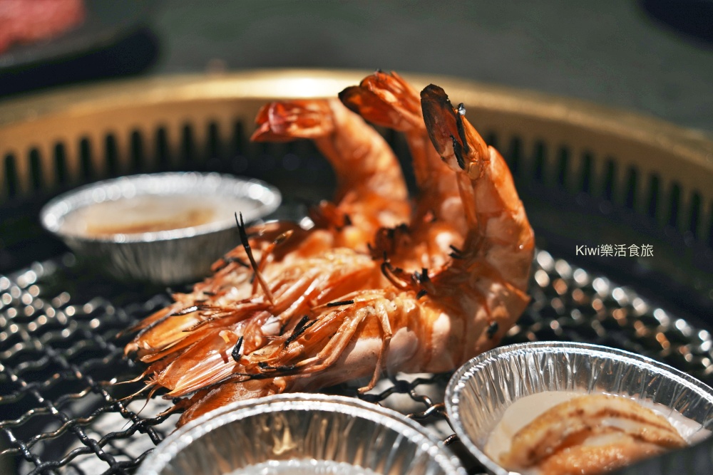 kiwi樂活食旅部落客推薦彰化脂本燒肉.彰化市超強燒肉推薦30cm幻切牛舌.逸品安格斯伊比利套餐.和牛.伊比利豬.安格斯牛.彰化市燒肉推薦.彰化聚會推薦.聚會餐廳推薦.燒肉.烤肉.彰化市.超值套餐