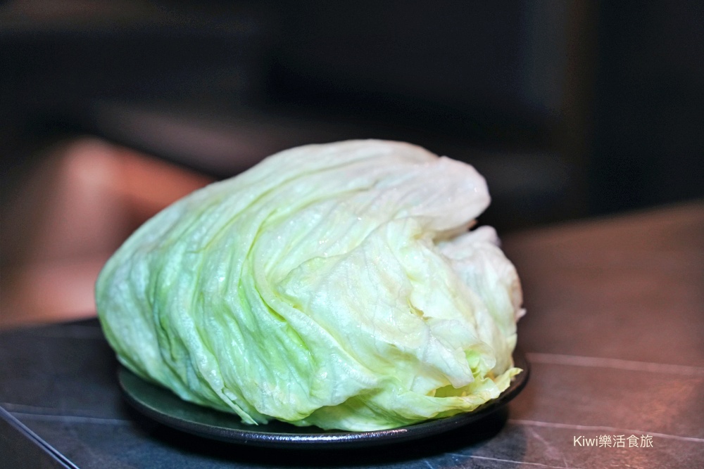 kiwi樂活食旅部落客推薦彰化脂本燒肉.彰化市超強燒肉推薦30cm幻切牛舌.逸品安格斯伊比利套餐.和牛.伊比利豬.安格斯牛.彰化市燒肉推薦.彰化聚會推薦.聚會餐廳推薦.燒肉.烤肉.彰化市.超值套餐