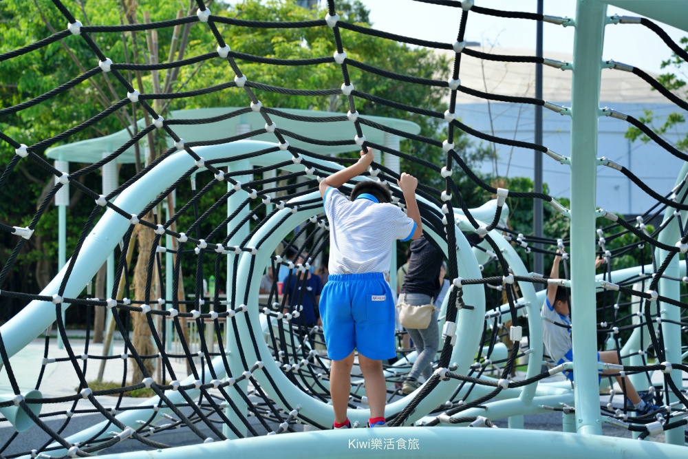 彰化市親子景點天空遊戲場|Tiffany藍色雲朵遊樂園,彰化網美必訪景點.私房景點.八卦山.天空步道.卦山村美學生活聚落週周邊景點 kiwi樂活食旅部落客推薦彰化市親子景點天空遊戲場.Tiffany藍色雲朵遊樂園,彰化網美必訪景點.私房景點.八卦山.天空步道.卦山村美學生活聚落週周邊景點.八卦山天空步道,彰化景點,彰化一日遊,網美必訪景點,彰化市區美景
