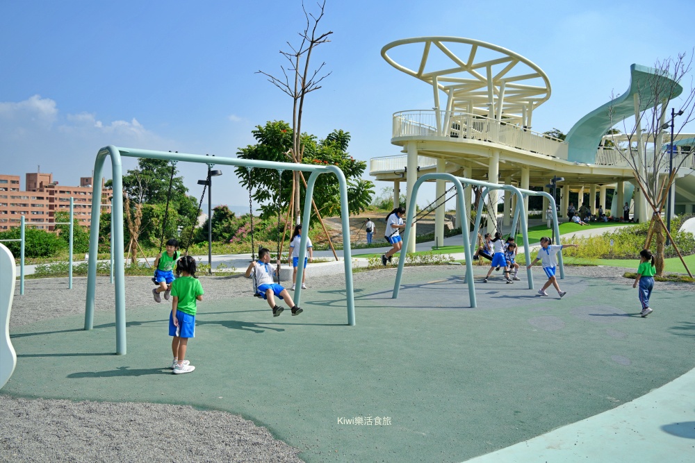 彰化市親子景點天空遊戲場|Tiffany藍色雲朵遊樂園,彰化網美必訪景點.私房景點.八卦山.天空步道.卦山村美學生活聚落週周邊景點 kiwi樂活食旅部落客推薦彰化市親子景點天空遊戲場.Tiffany藍色雲朵遊樂園,彰化網美必訪景點.私房景點.八卦山.天空步道.卦山村美學生活聚落週周邊景點.八卦山天空步道,彰化景點,彰化一日遊,網美必訪景點,彰化市區美景