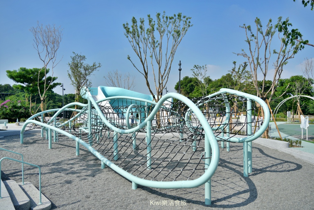 彰化市親子景點天空遊戲場|Tiffany藍色雲朵遊樂園,彰化網美必訪景點.私房景點.八卦山.天空步道.卦山村美學生活聚落週周邊景點 kiwi樂活食旅部落客推薦彰化市親子景點天空遊戲場.Tiffany藍色雲朵遊樂園,彰化網美必訪景點.私房景點.八卦山.天空步道.卦山村美學生活聚落週周邊景點.八卦山天空步道,彰化景點,彰化一日遊,網美必訪景點,彰化市區美景