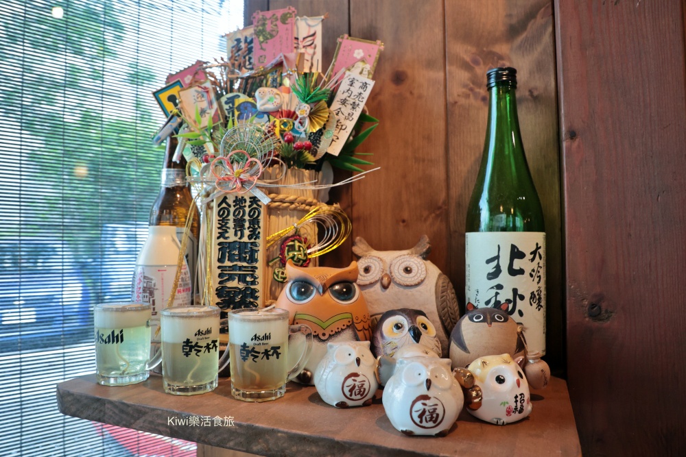 kiwi樂活食旅部落客推薦彰化市美食豬舍食堂燒烤定食.日式定食溫馨小店.彰化市後火車站周邊美食.扇形車庫.戶羽機關周邊美食.彰化聚會餐廳.彰化市定食