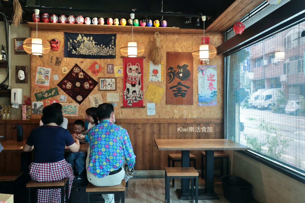 kiwi樂活食旅部落客推薦彰化市美食豬舍食堂燒烤定食.日式定食溫馨小店.彰化市後火車站周邊美食.扇形車庫.戶羽機關周邊美食.彰化聚會餐廳.彰化市定食