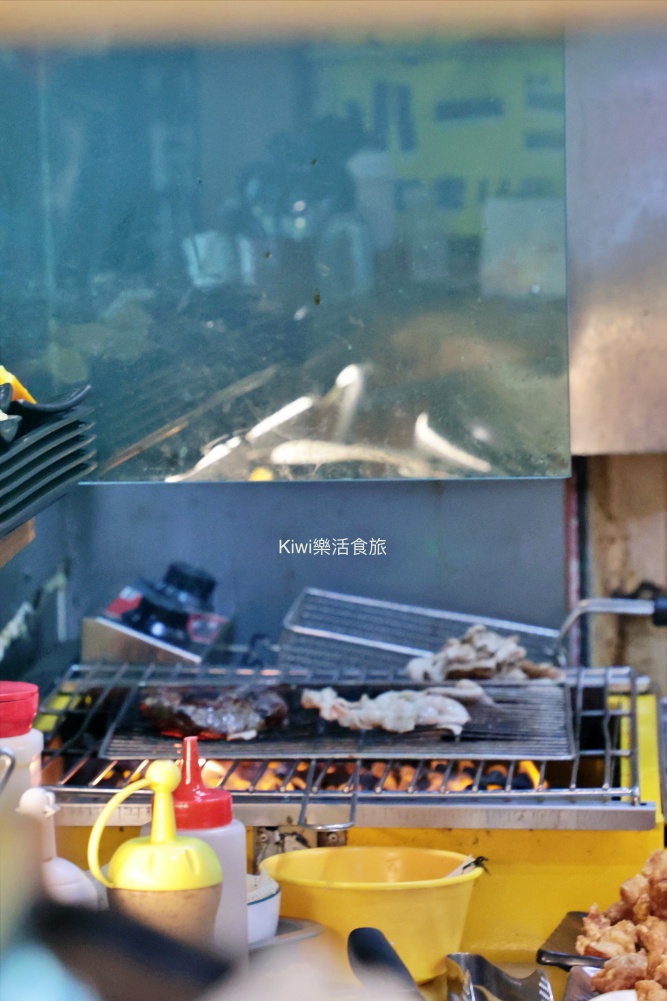 kiwi樂活食旅部落客推薦彰化市美食豬舍食堂燒烤定食.日式定食溫馨小店.彰化市後火車站周邊美食.扇形車庫.戶羽機關周邊美食.彰化聚會餐廳.彰化市定食