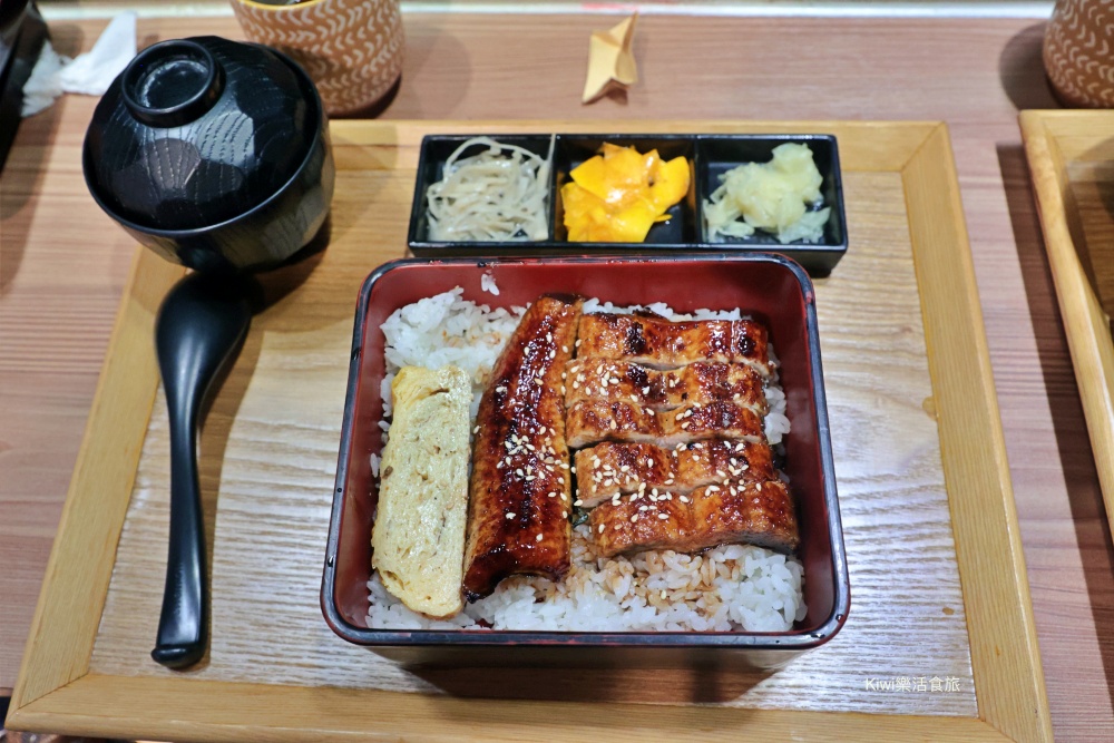 彰化市美食推薦鰻の幸(鰻幸屋/鰻味屋)|彰化市南瑤路巷弄內的職人鰻魚飯,隱藏版限量定食大公開! kiwi樂活食旅部落客推薦彰化美食, 彰化市美食, 彰化小吃, 彰化鰻魚, 鰻魚飯, 彰化定食, 大友鰻魚飯, 八卦山美食, 彰化限量美食, 彰化餐廳推薦