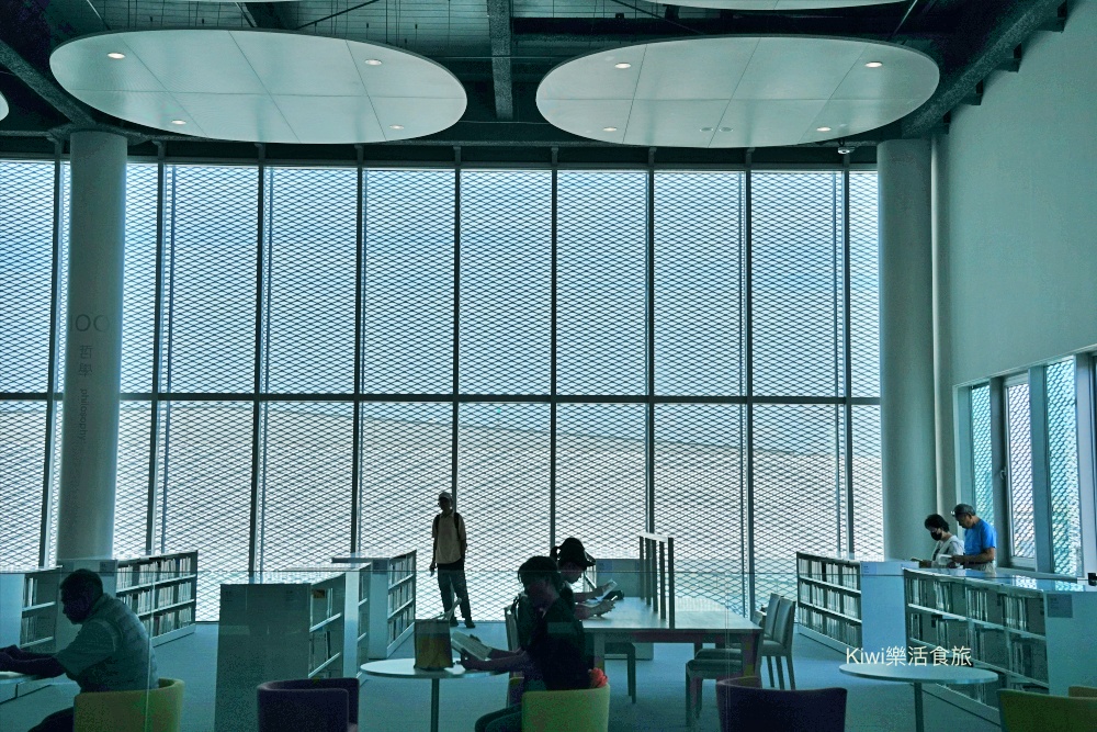 台中西屯一日遊｜綠美圖美到像雲朵！必拍網美景點、西屯綠圖書館攻略，晚上再衝逢甲美食吃個夠！