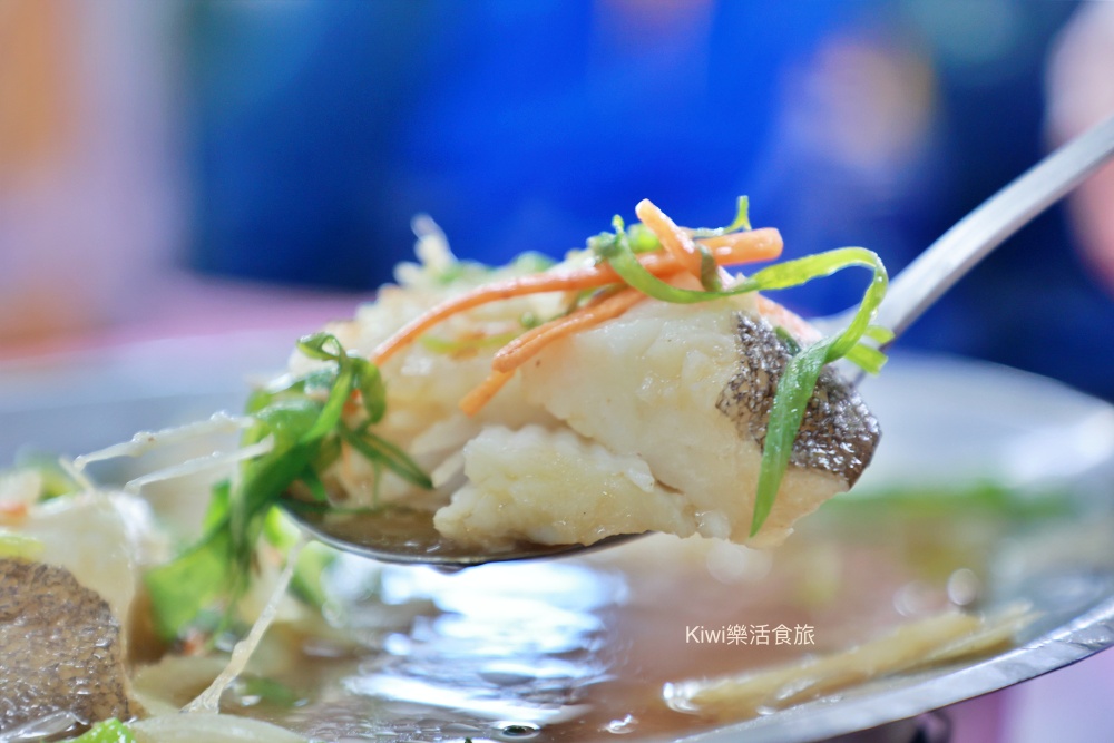 kiwi樂活食旅推薦苗栗卓蘭鵝肉擔.苗栗美食鵝肉推薦在地人氣鵝肉店.生意超好～適合聚會.卓蘭餐廳.交流道周邊餐廳.平價美食.份量大.聚會餐廳推薦