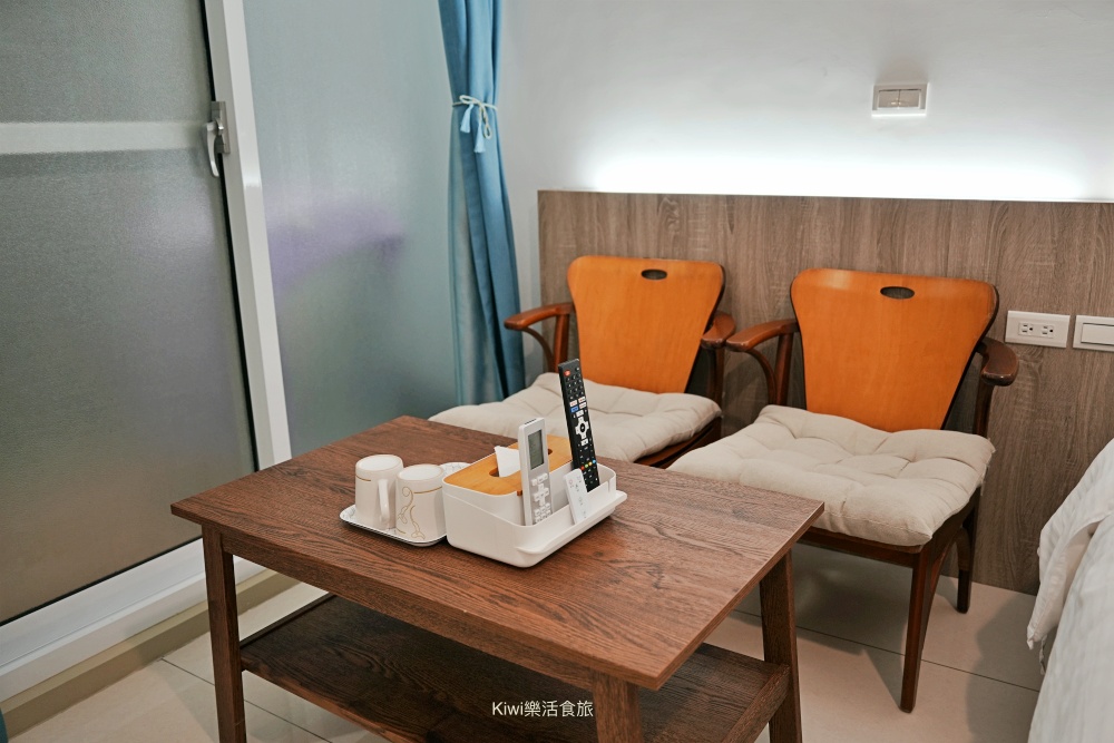 台南住宿推薦馬路楊宿屋｜台南中西區Maru Yang馬路楊宿屋，鄰近台南眾多銅板小吃，夜晚不無聊！