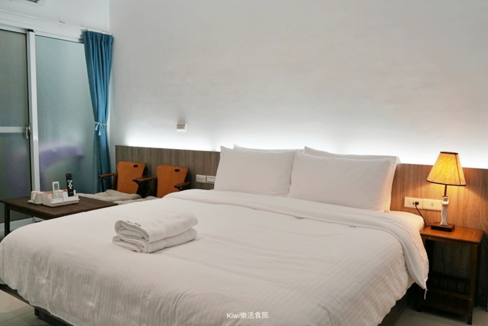 台南住宿推薦馬路楊宿屋｜台南中西區Maru Yang馬路楊宿屋，鄰近台南眾多銅板小吃，夜晚不無聊！