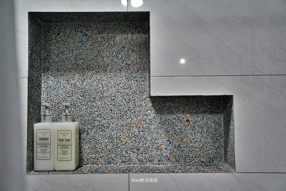 台南住宿推薦馬路楊宿屋｜台南中西區Maru Yang馬路楊宿屋，鄰近台南眾多銅板小吃，夜晚不無聊！