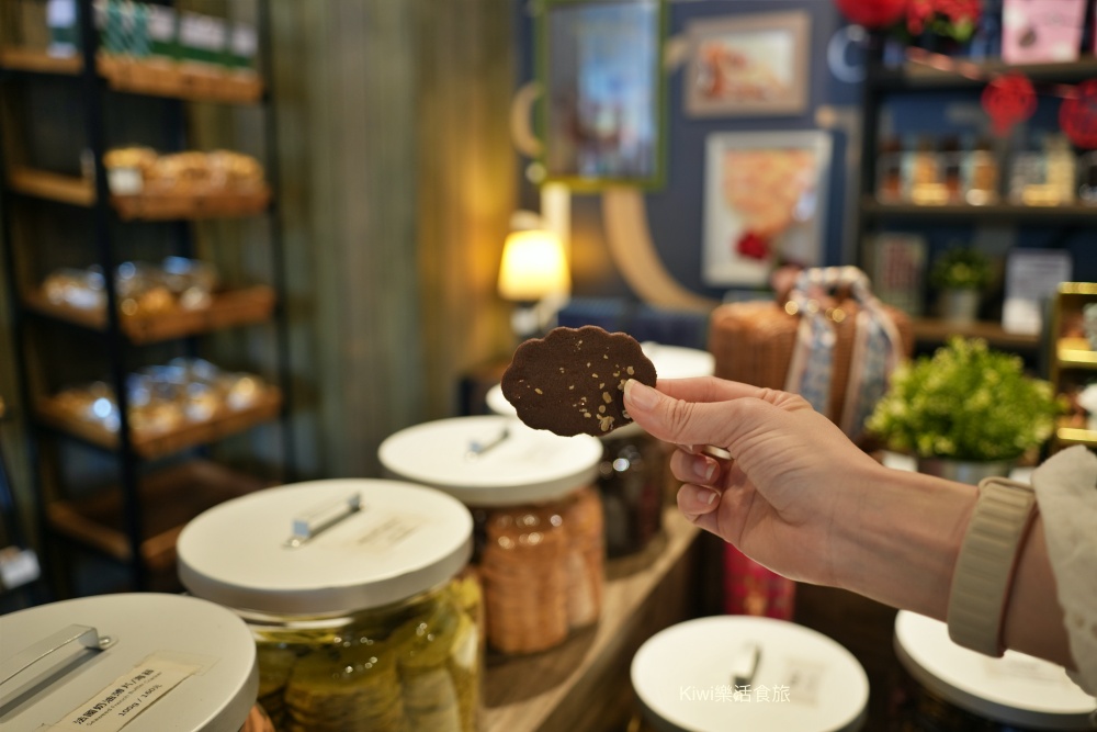 跟著台中必買瑪莎拉手工餅舖野餐趣｜台中海線最強伴手禮。手工餅乾界的愛馬仕，想買伴手禮台中餅乾禮盒超推薦～