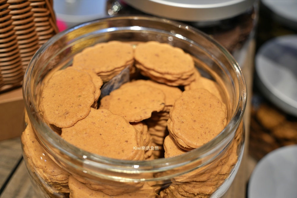 跟著台中必買瑪莎拉手工餅舖野餐趣｜台中海線最強伴手禮。手工餅乾界的愛馬仕，想買伴手禮台中餅乾禮盒超推薦～