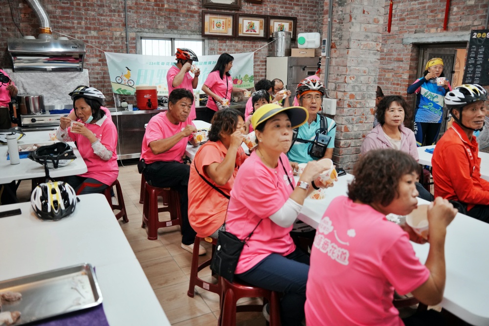 彰化秀水田野騎旅,妞妞果園火龍果.百香果超推、台灣稻米達人愷式好米御飯糰讚、秀水有機轉型園區與採摘.產地到餐桌幸福滋味~ 彰化秀水田野騎旅,妞妞果園火龍果.百香果超推、台灣稻米達人愷式好米御飯糰讚、秀水有機轉型園區與採摘.產地到餐桌幸福滋味~