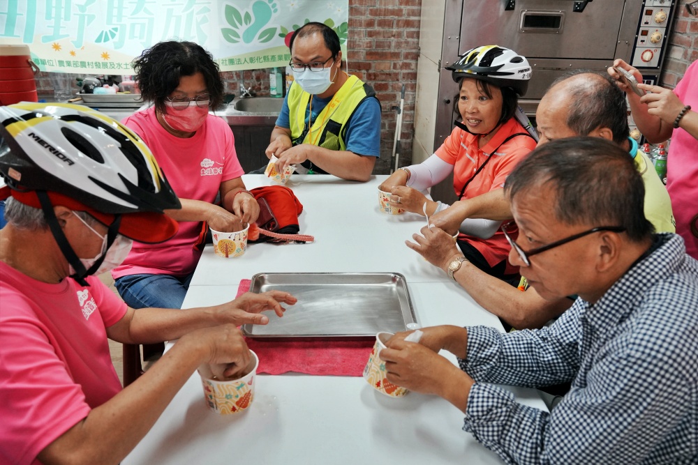 彰化秀水田野騎旅,妞妞果園火龍果.百香果超推、台灣稻米達人愷式好米御飯糰讚、秀水有機轉型園區與採摘.產地到餐桌幸福滋味~ 彰化秀水田野騎旅,妞妞果園火龍果.百香果超推、台灣稻米達人愷式好米御飯糰讚、秀水有機轉型園區與採摘.產地到餐桌幸福滋味~