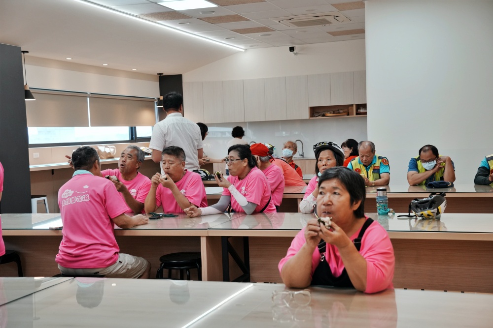 彰化秀水田野騎旅,妞妞果園火龍果.百香果超推、台灣稻米達人愷式好米御飯糰讚、秀水有機轉型園區與採摘.產地到餐桌幸福滋味~ 彰化秀水田野騎旅,妞妞果園火龍果.百香果超推、台灣稻米達人愷式好米御飯糰讚、秀水有機轉型園區與採摘.產地到餐桌幸福滋味~