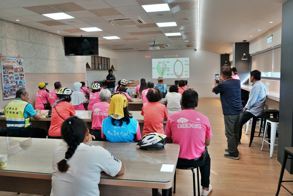 彰化秀水田野騎旅,妞妞果園火龍果.百香果超推、台灣稻米達人愷式好米御飯糰讚、秀水有機轉型園區與採摘.產地到餐桌幸福滋味~ 彰化秀水田野騎旅,妞妞果園火龍果.百香果超推、台灣稻米達人愷式好米御飯糰讚、秀水有機轉型園區與採摘.產地到餐桌幸福滋味~