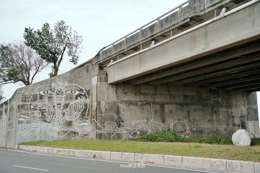 kiwi樂活食旅部落客推薦雲林口湖走讀小日月潭椬梧滯洪池.口湖景點成龍濕地藝術季.雲林100碗杰樂蕃薯園挖地瓜.漫遊雲林一日.口湖景點.口湖美食.雲林美食.雲林景點