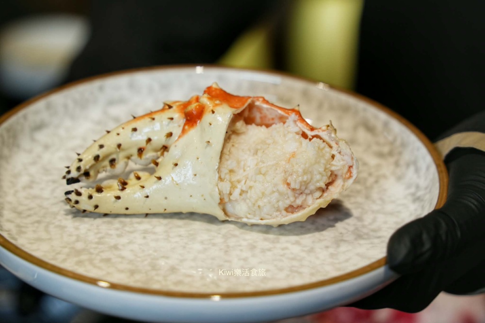 kiwi樂活食旅推薦台中西屯匠極緻鍋物.台中火鍋推薦花膠雞湯海饌奢華海陸四人饗宴.台中聚餐首選.台中火鍋推薦.台中餐廳推薦.新天地.西屯美食.台中美食.西屯火鍋推薦.台中市政府周邊美食.台中聚會餐廳.豪華海鮮料理