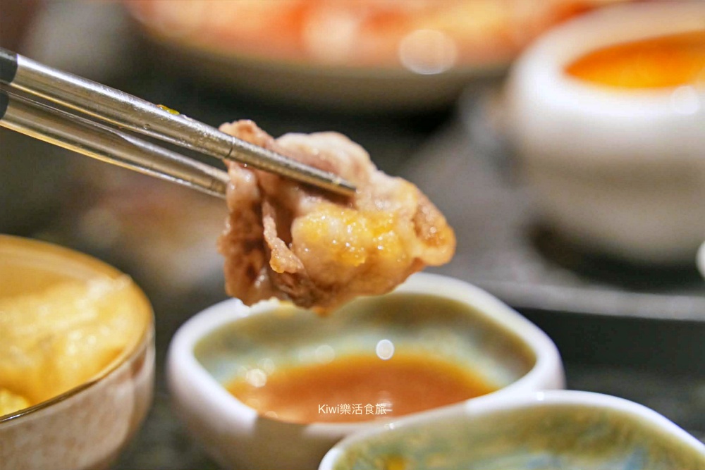 kiwi樂活食旅推薦台中西屯匠極緻鍋物.台中火鍋推薦花膠雞湯海饌奢華海陸四人饗宴.台中聚餐首選.台中火鍋推薦.台中餐廳推薦.新天地.西屯美食.台中美食.西屯火鍋推薦.台中市政府周邊美食.台中聚會餐廳.豪華海鮮料理